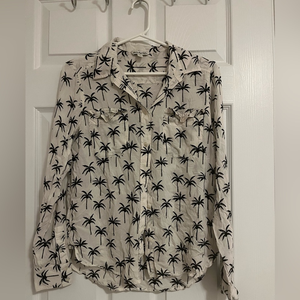 American Eagle Palm Trees Button Down Shirt in Black and White